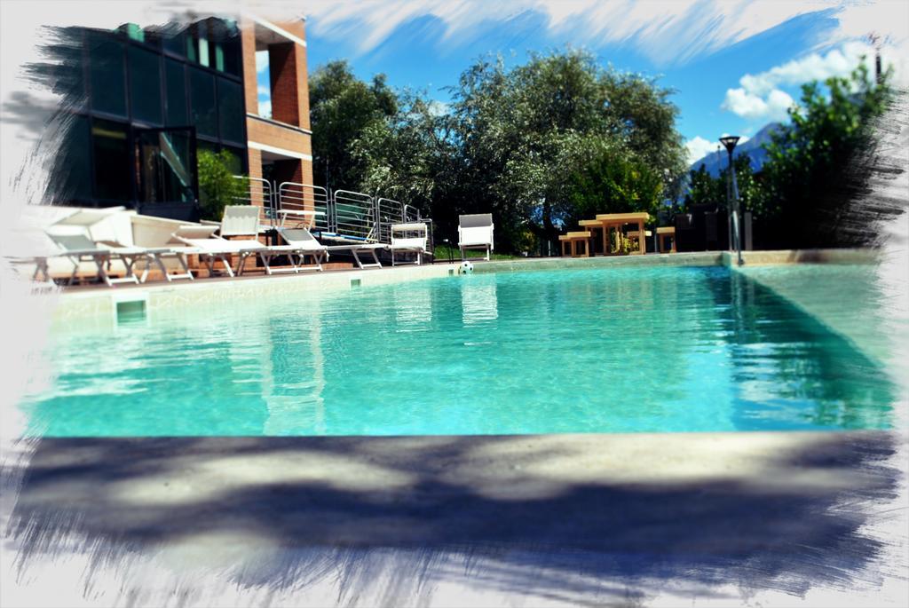 Hostellerie Du Cheval Blanc Aosta Eksteriør billede